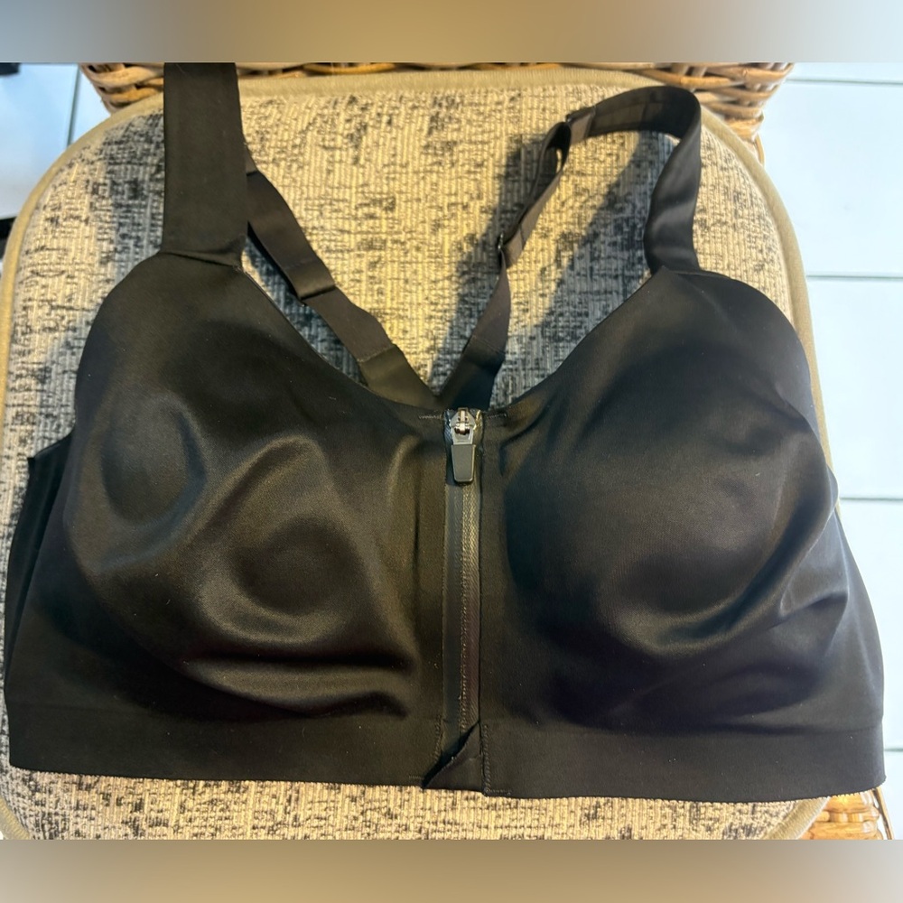 Victoria's Secret 36DDD 2-Layer Sport Bras-set of 4-pink, white, black, leopard - Picture 7 of 16